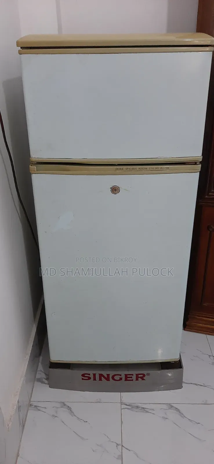 Used Singer Refrigerator 230 litre
