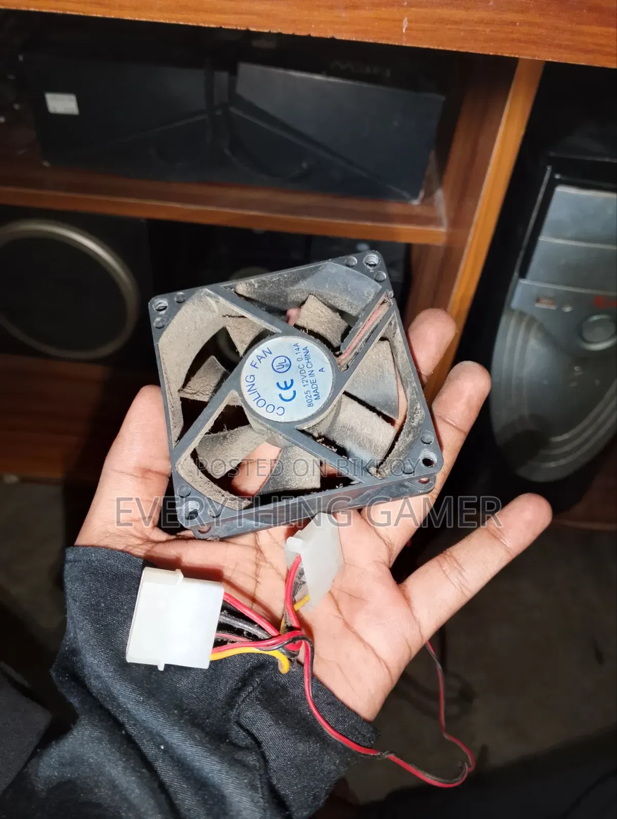 H61m-Ds2 4.0 Intel Corei3-2120 ,3300 Mhz,2 Core Free Cooler