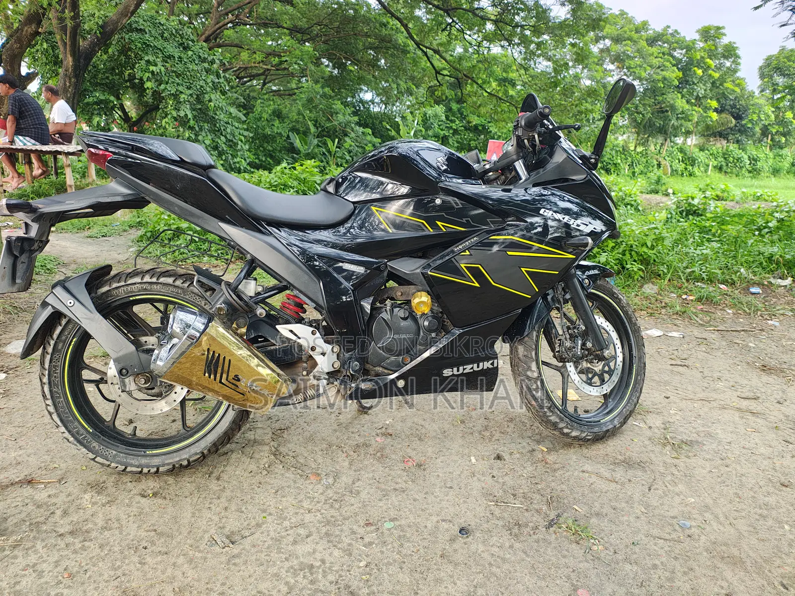সুজুকি জিক্সার এসএফ ২০২৩ কালো