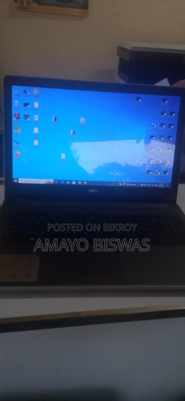 ল্যাপটপ ডেল ইন্সপিরন ১৫ ৫০০০ ৪জিবি ইন্টেল কোর আই৩ এসএসডি ২৫৬জিবি