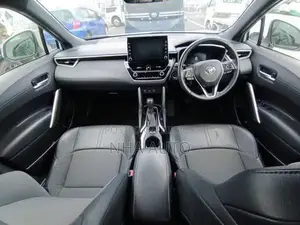 New Toyota Corolla Cross 1.8 Hybrid Front Wheel Drive 2021 Pearl