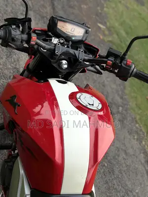 TVS Apache 160 4V 2022 Red