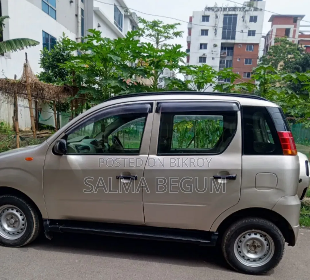 Mahindra XUV500 2015 Silver