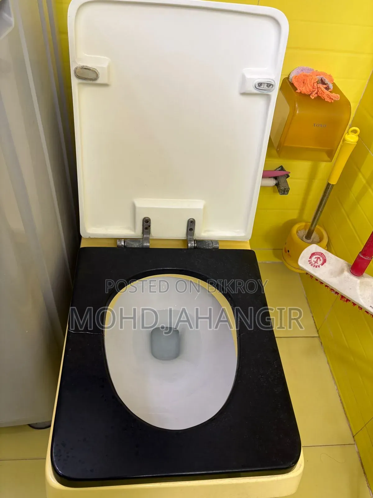 Used Commode