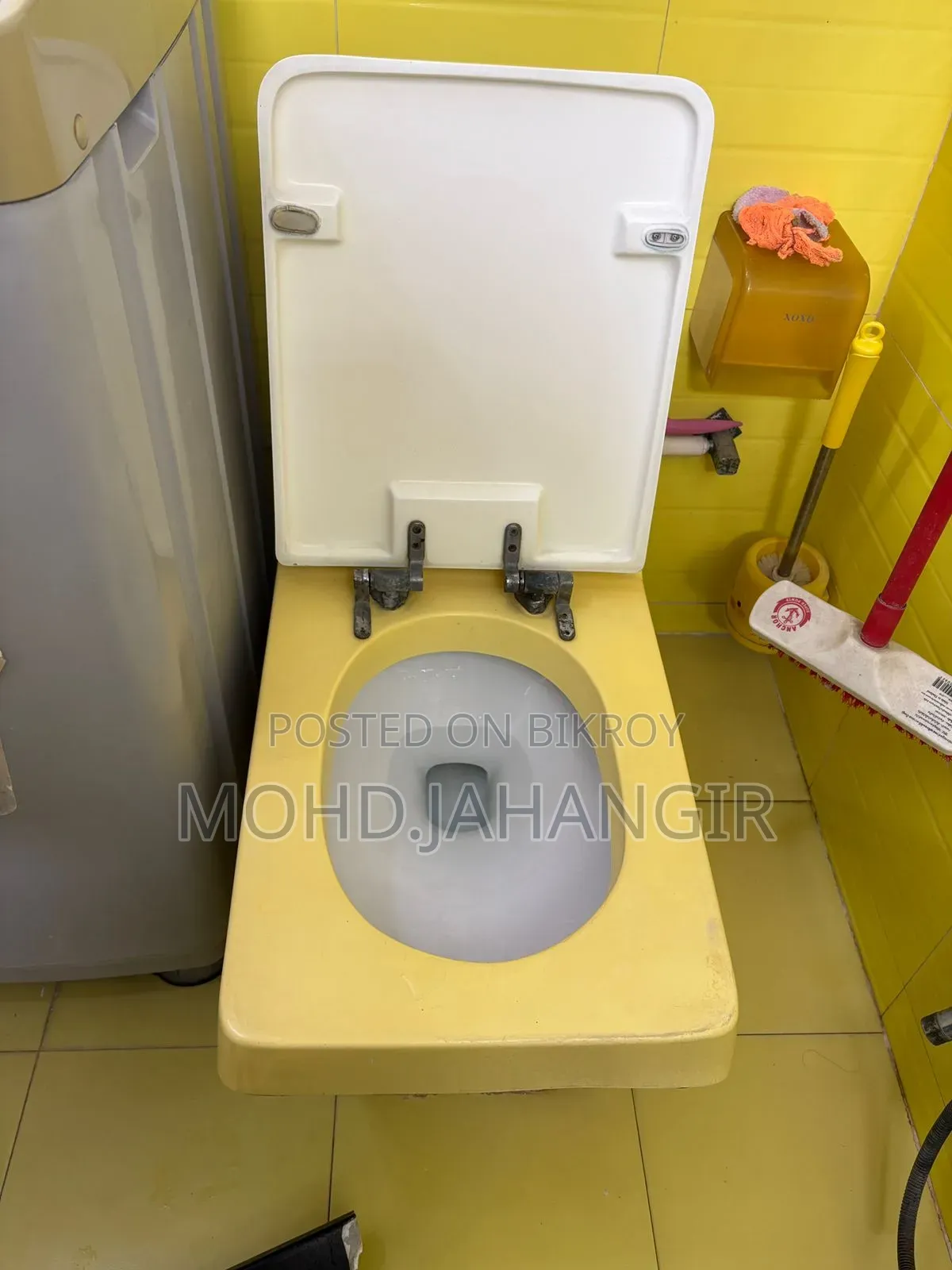 Used Commode