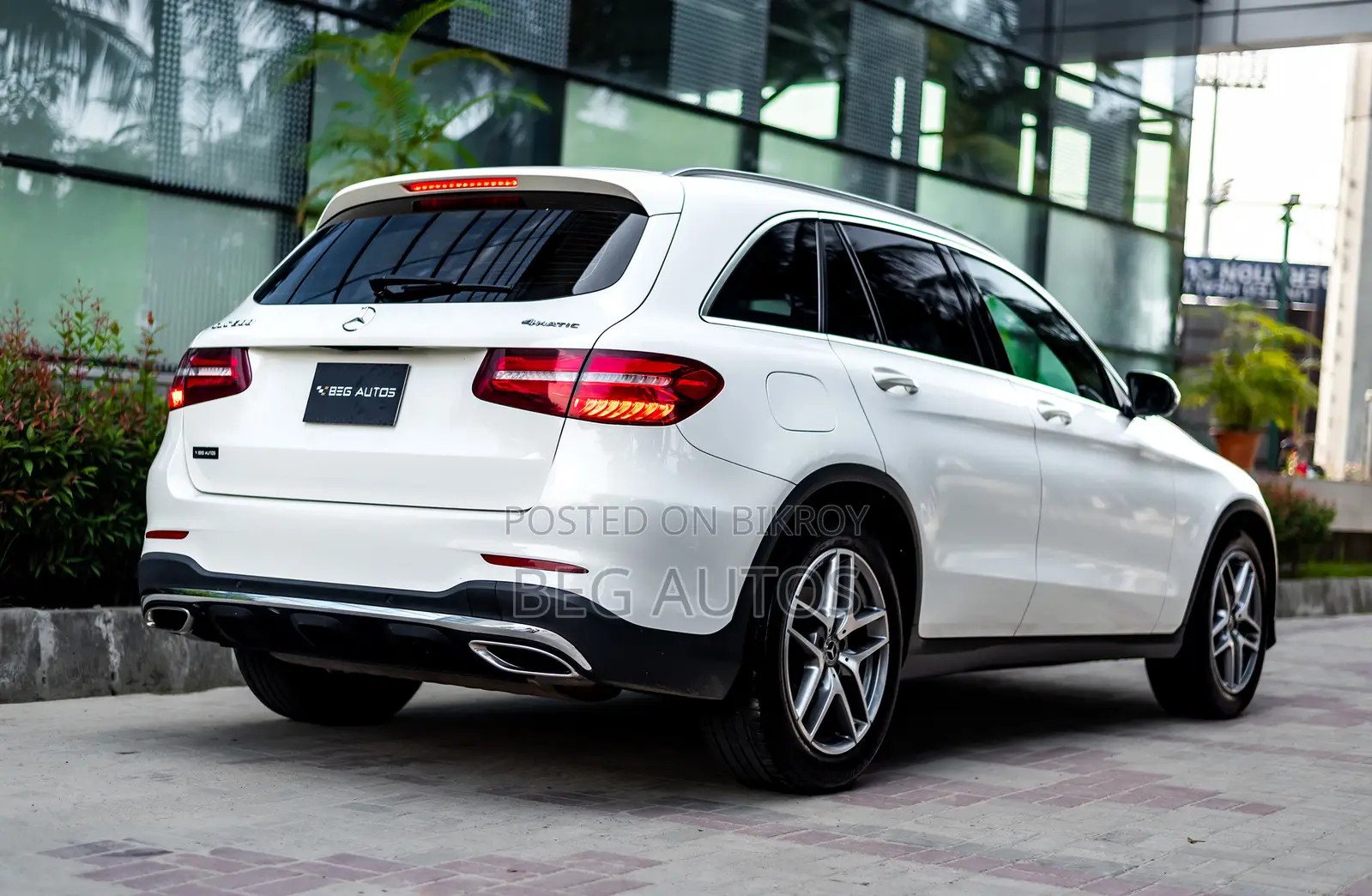 Mercedes-Benz GLC-Class 2017 White