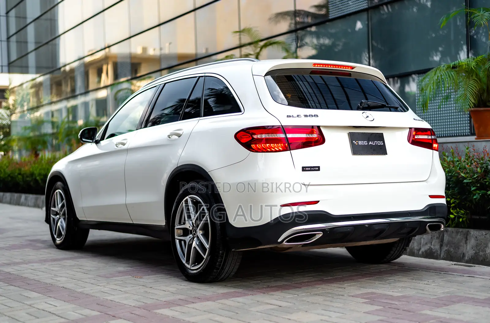 Mercedes-Benz GLC-Class 2017 White