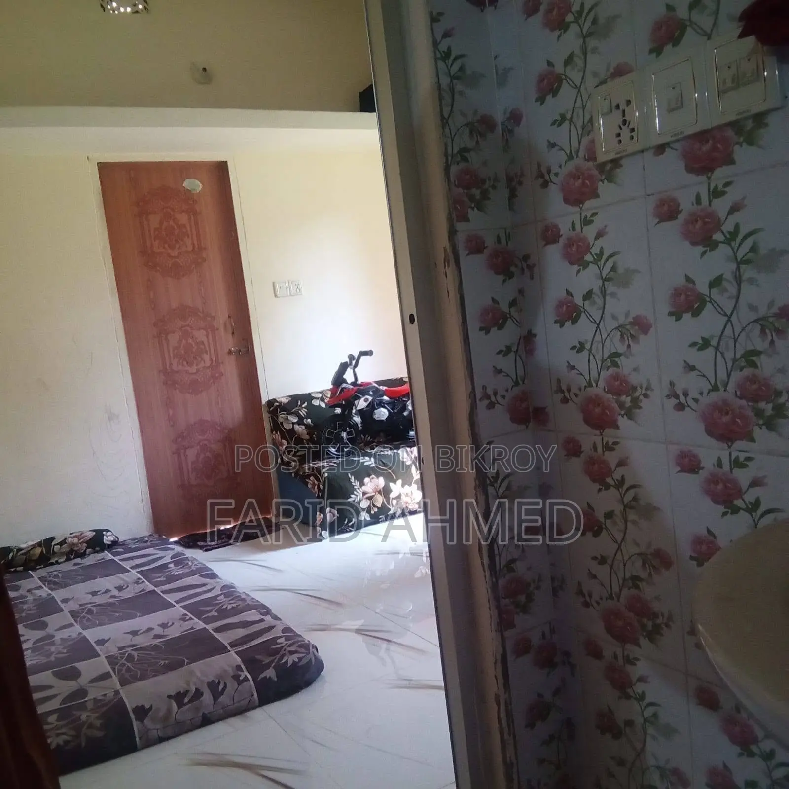 Furnished 3-bedroom House in Kaliakair for Sale