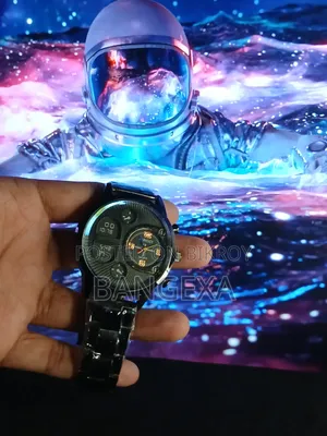 ছেলেদের হাতঘড়ি
