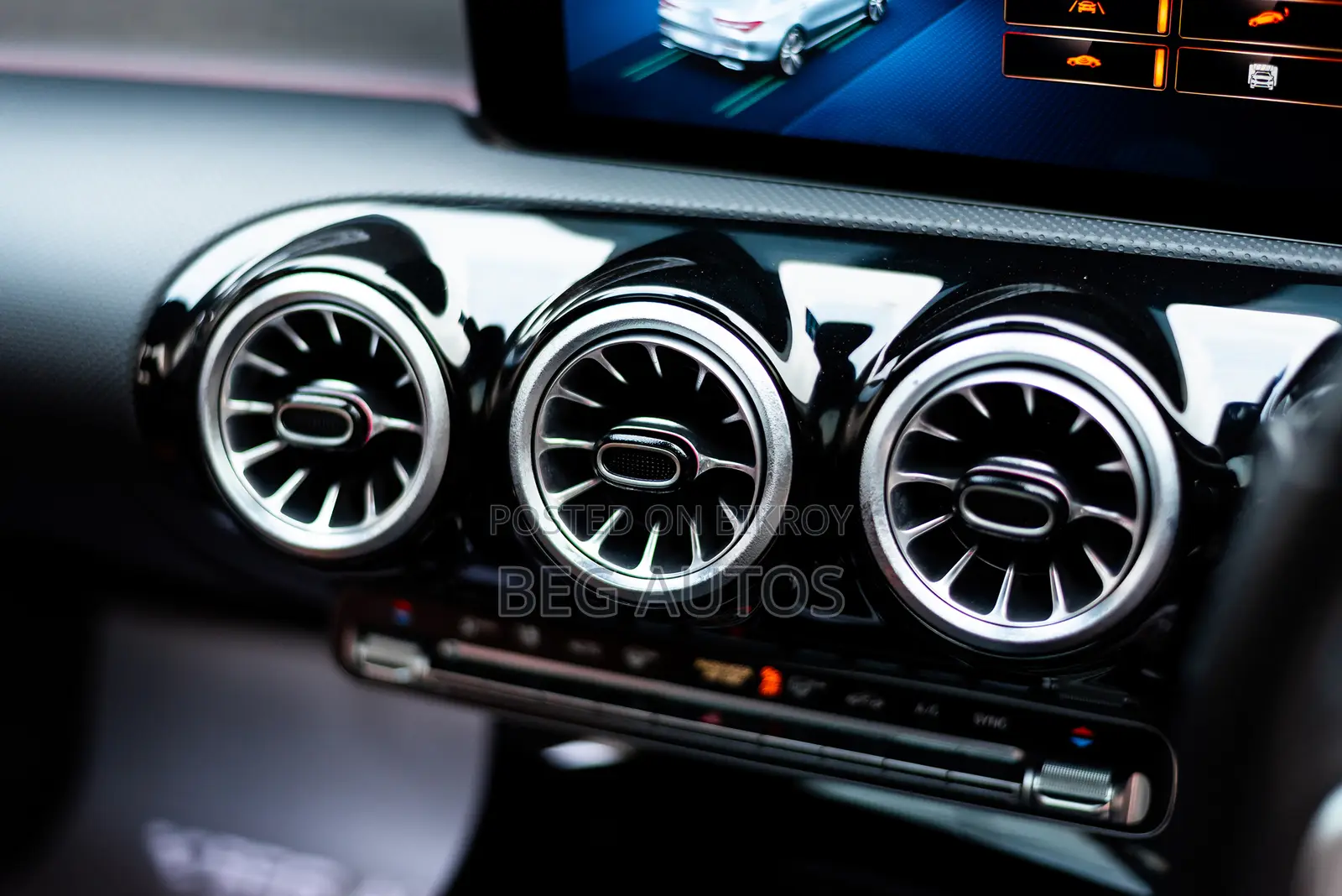 Mercedes-Benz CLA-Class CLA 200 D 4MATIC Sedan 2022 Blue