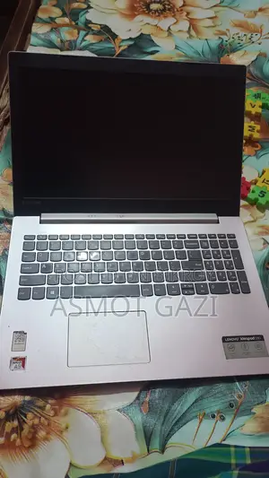Laptop Lenovo IdeaPad 330 4GB AMD Ryzen 9 HDD 1T