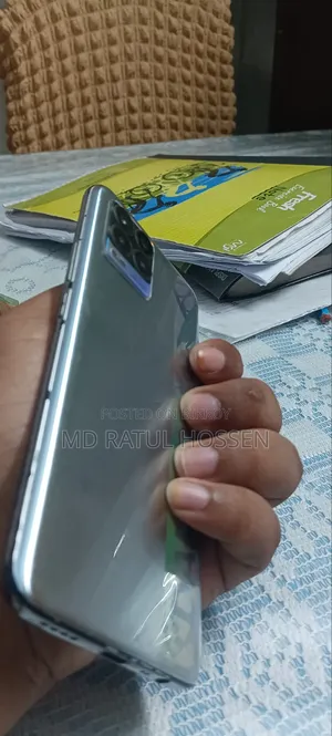 Realme 8 GB