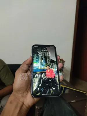 Apple iPhone 11 64 GB