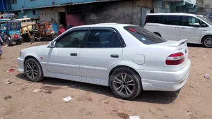 Toyota Corolla 1997 White