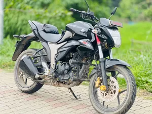 সুজুকি জিক্সার মনোটোন ২০২২ ব্ল্যাক