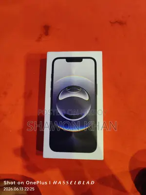 New Apple iPhone 16e 128 GB Black