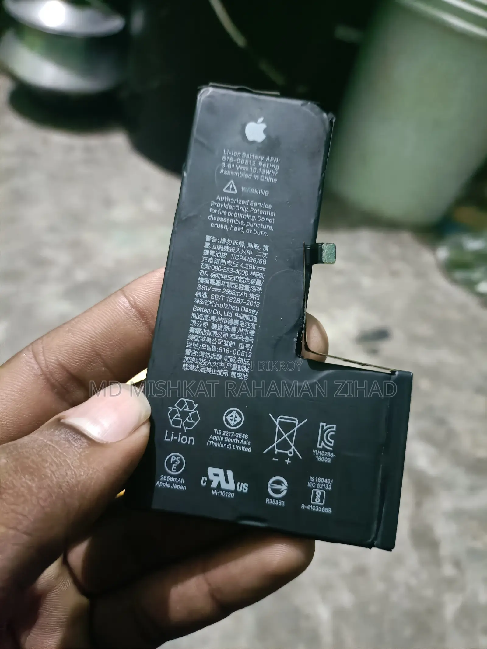 Apple iPhone Xs battery GB Black
