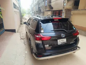টয়োটা করোলা ফিল্ডার ২০১৫ ব্ল্যাক
