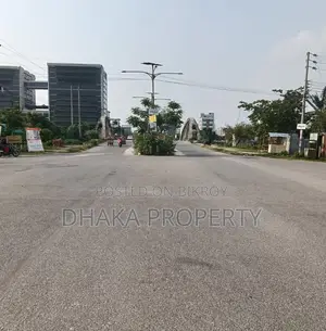 মেডিকেল করা যাবে ৩৩ কাঠা উত্তর মুখি সেক্টর১৭/এইচ ব্লক