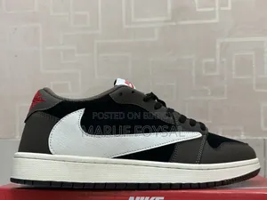 Jordan 1 Retro Low Og Sp Travis Scott Mocha | ১.১ গ্রেড | সাইজ (৪৪)