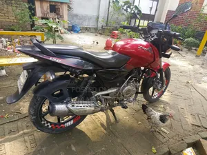 Bajaj Pulsar 150 2015 Red