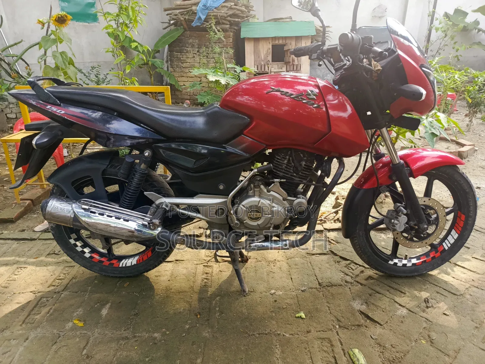 Bajaj Pulsar 150 2015 Red