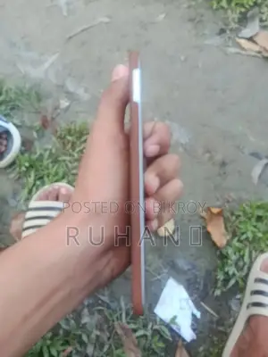 Tecno Spark 40 Pro 128 GB Silver