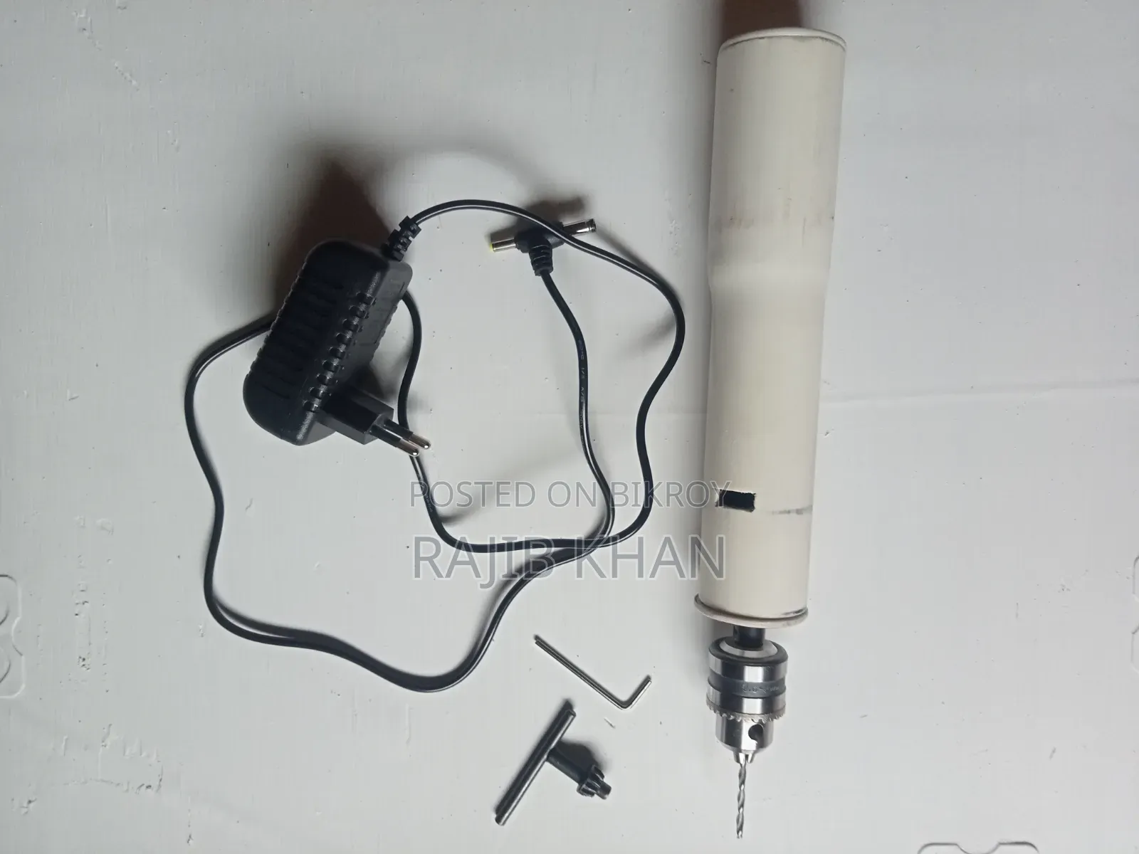 হাতে বানানো ড্রিল মেশিন