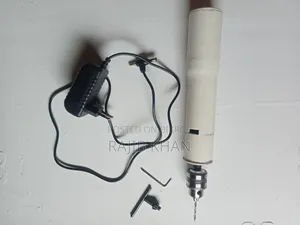 হাতে বানানো ড্রিল মেশিন