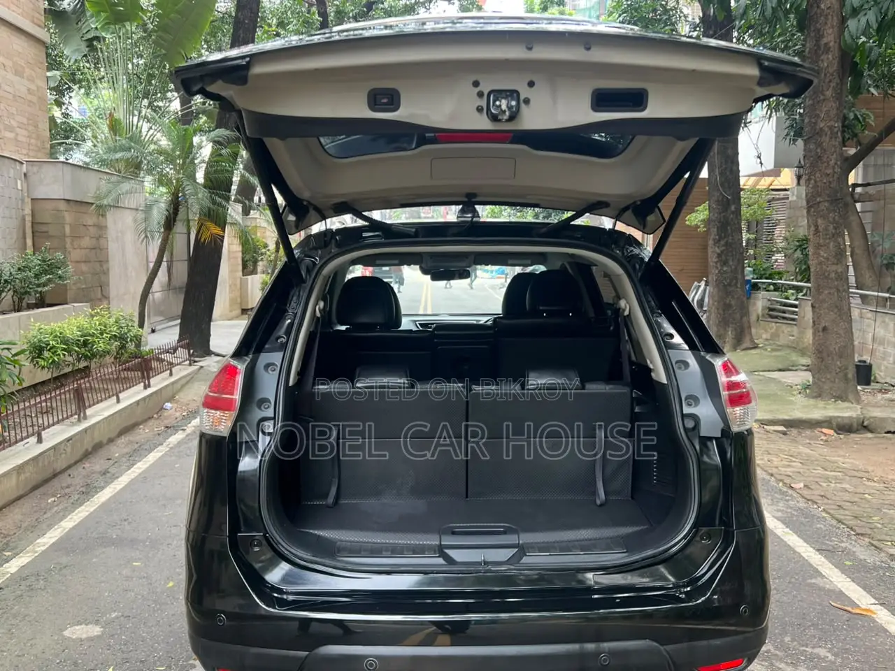 Nissan X-Trail 2.0 Petrol AWD 2014 Black