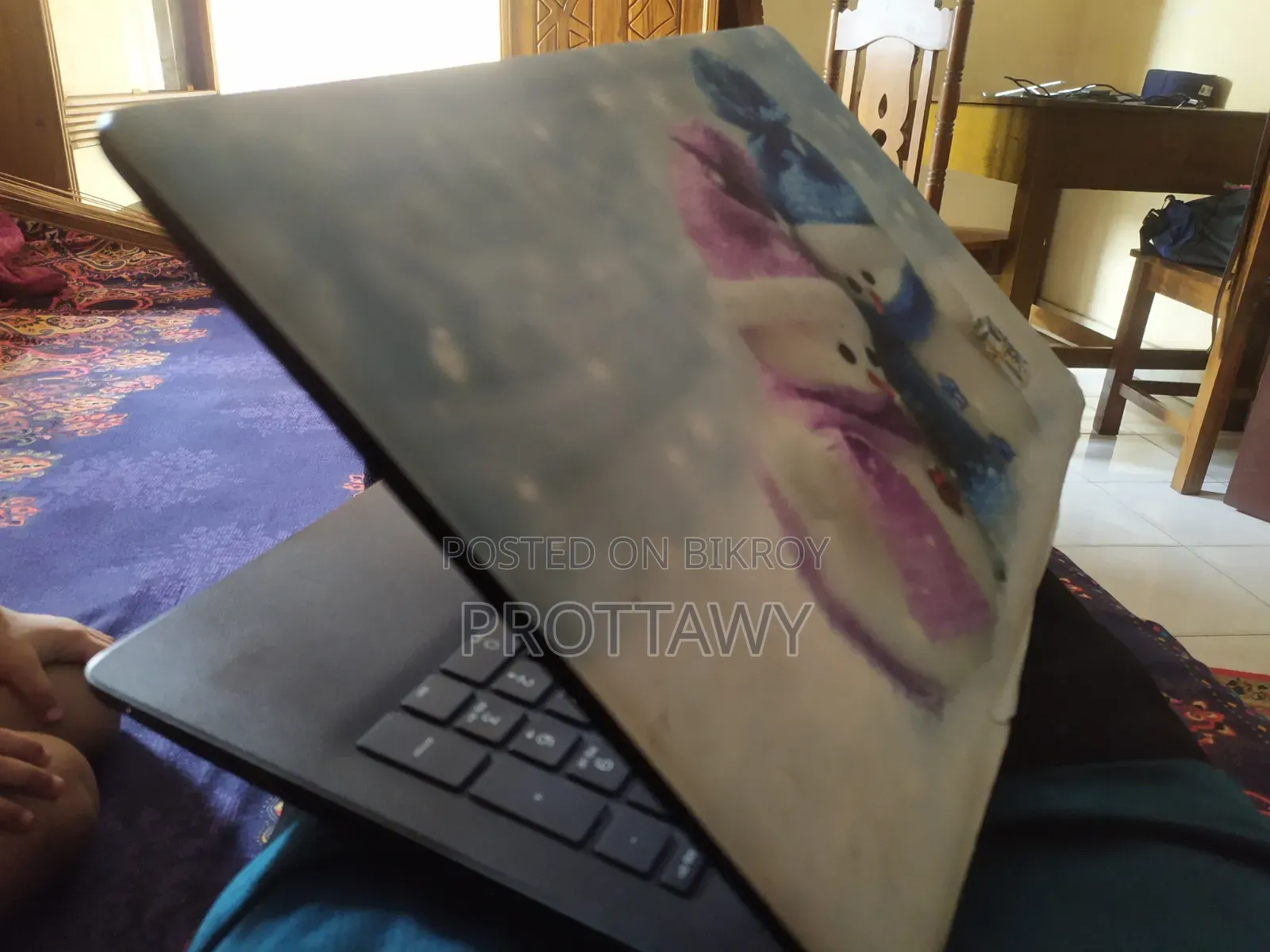 Laptop HP 4GB AMD Ryzen 3 1TB HDD+SSD