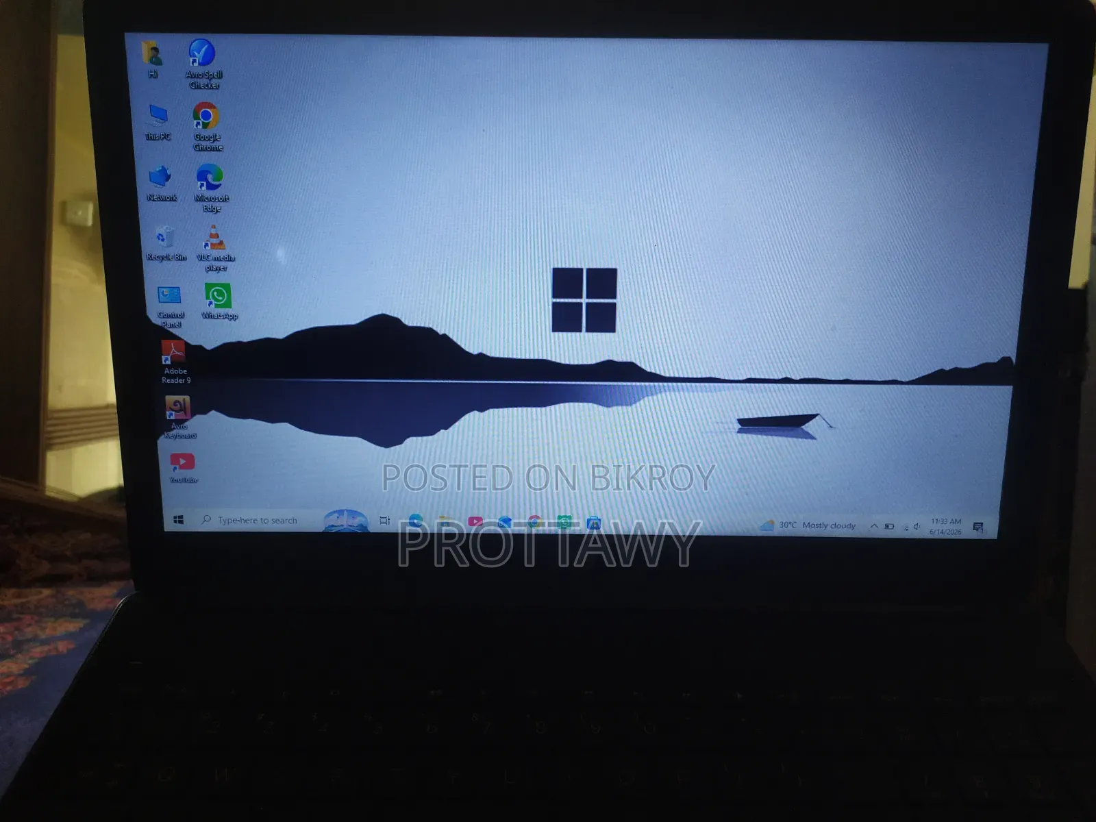 Laptop HP 4GB AMD Ryzen 3 1TB HDD+SSD