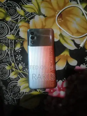 Tecno Spark 8 Pro 64 GB