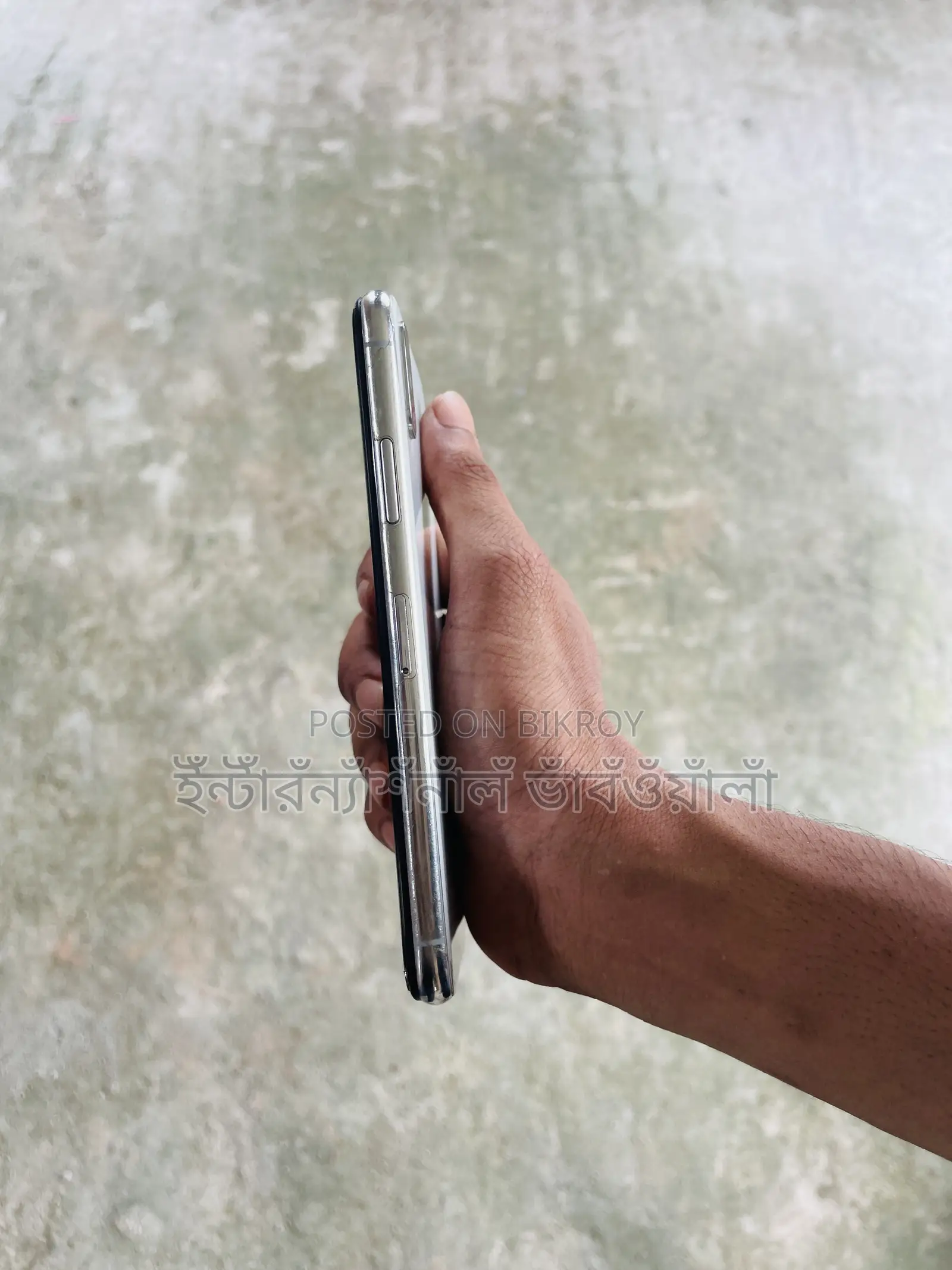 Apple iPhone X 64 GB White