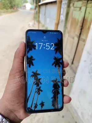 Vivo Y28 8 GB Red