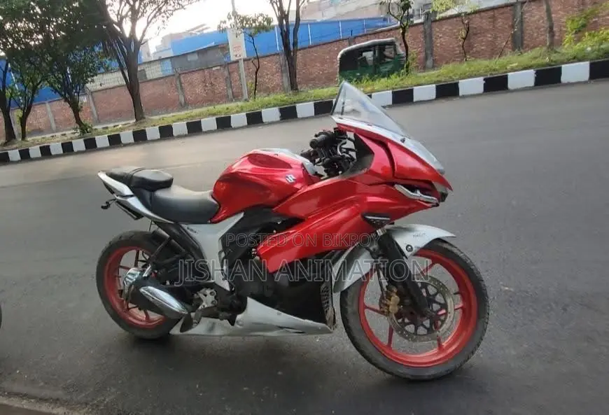 সুজুকি জিক্সার এসএফ ২০১৭ লাল