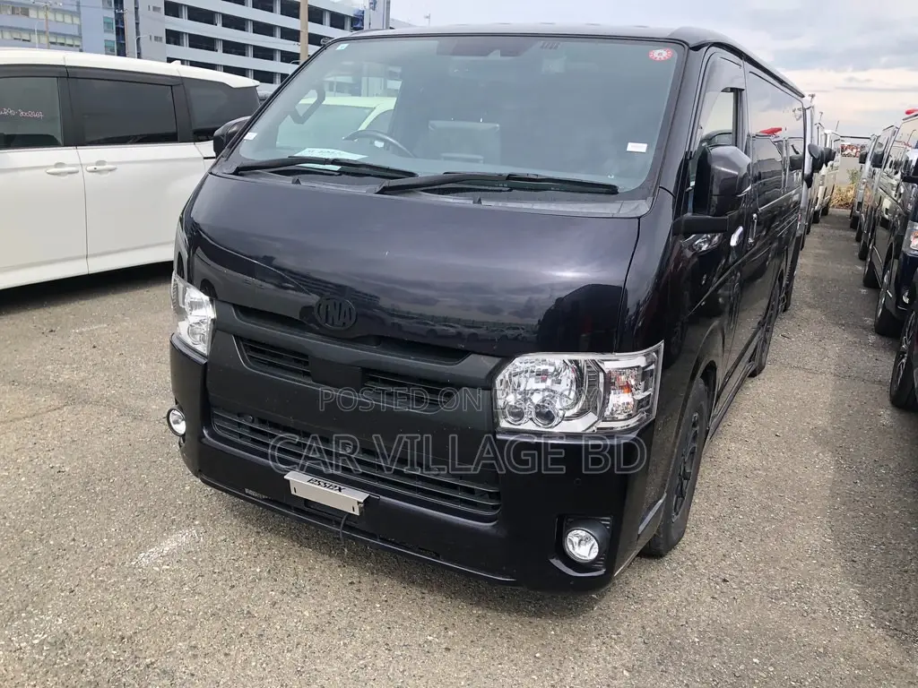 Toyota HiAce 2021 Black