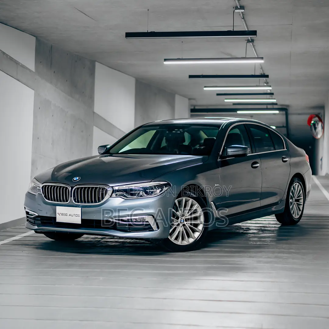 BMW 520i 2018 Gray