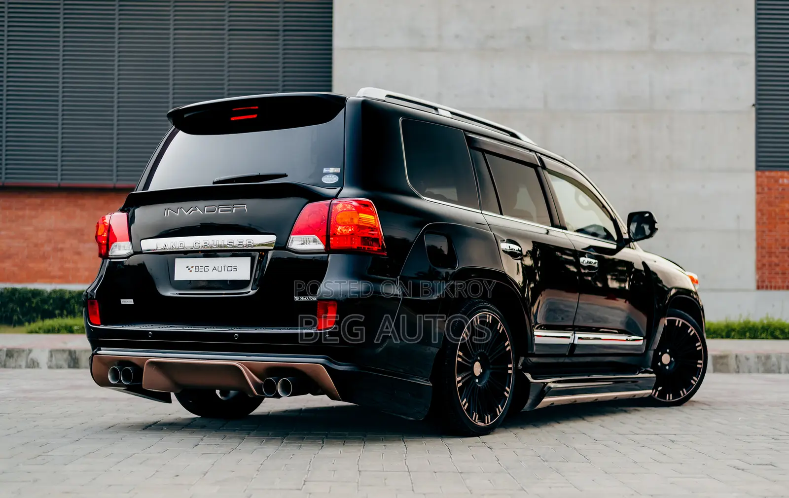Toyota Land Cruiser 4.6 V8 ZX 2013 Black