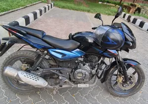 Bajaj Pulsar 150 2018 Blue