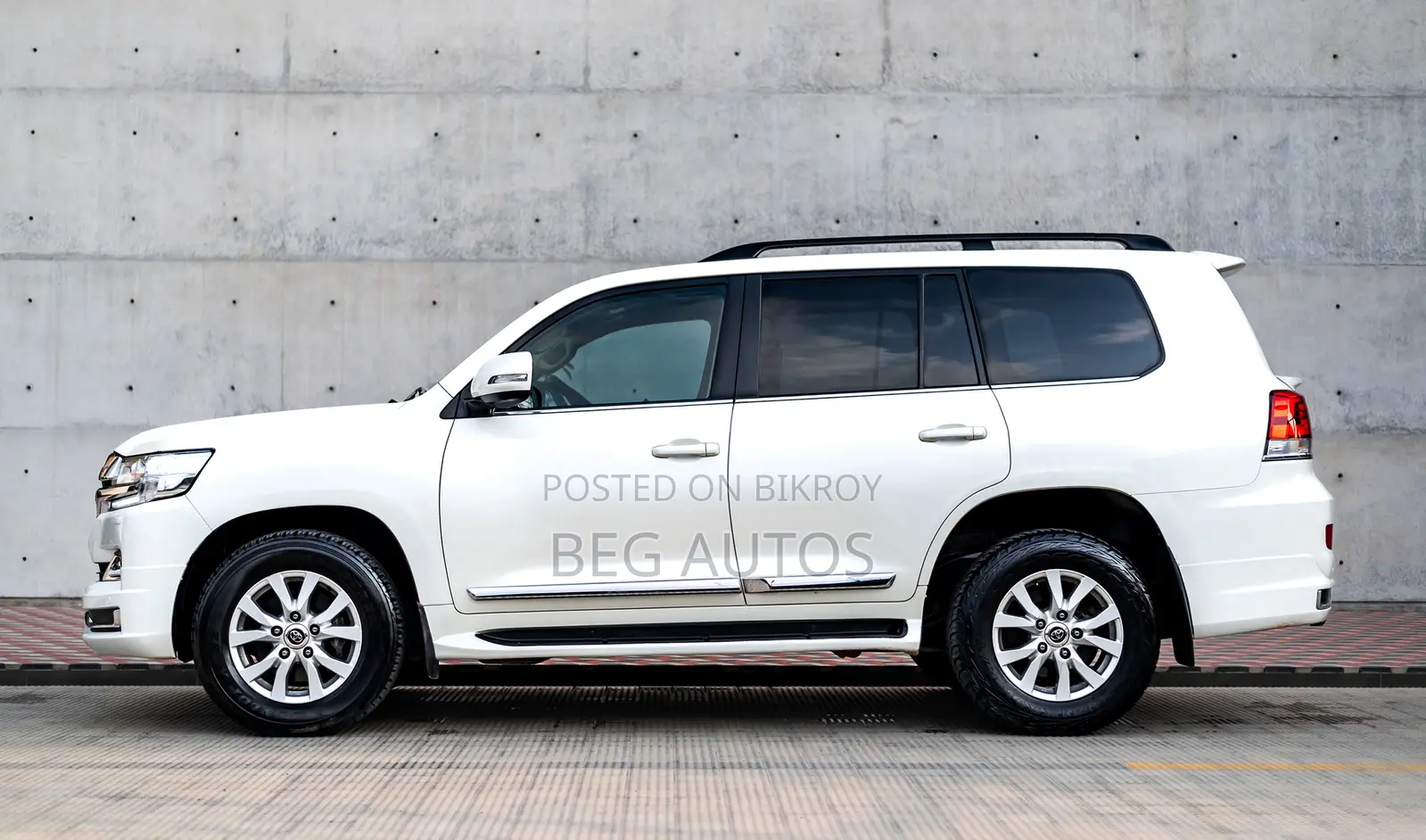 Toyota Land Cruiser 4.5 V8 TD 2016 Pearl