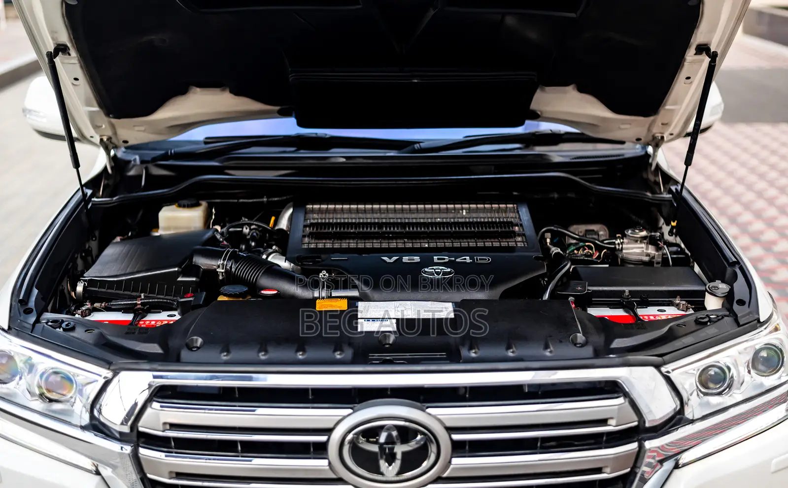 Toyota Land Cruiser 4.5 V8 TD 2016 Pearl