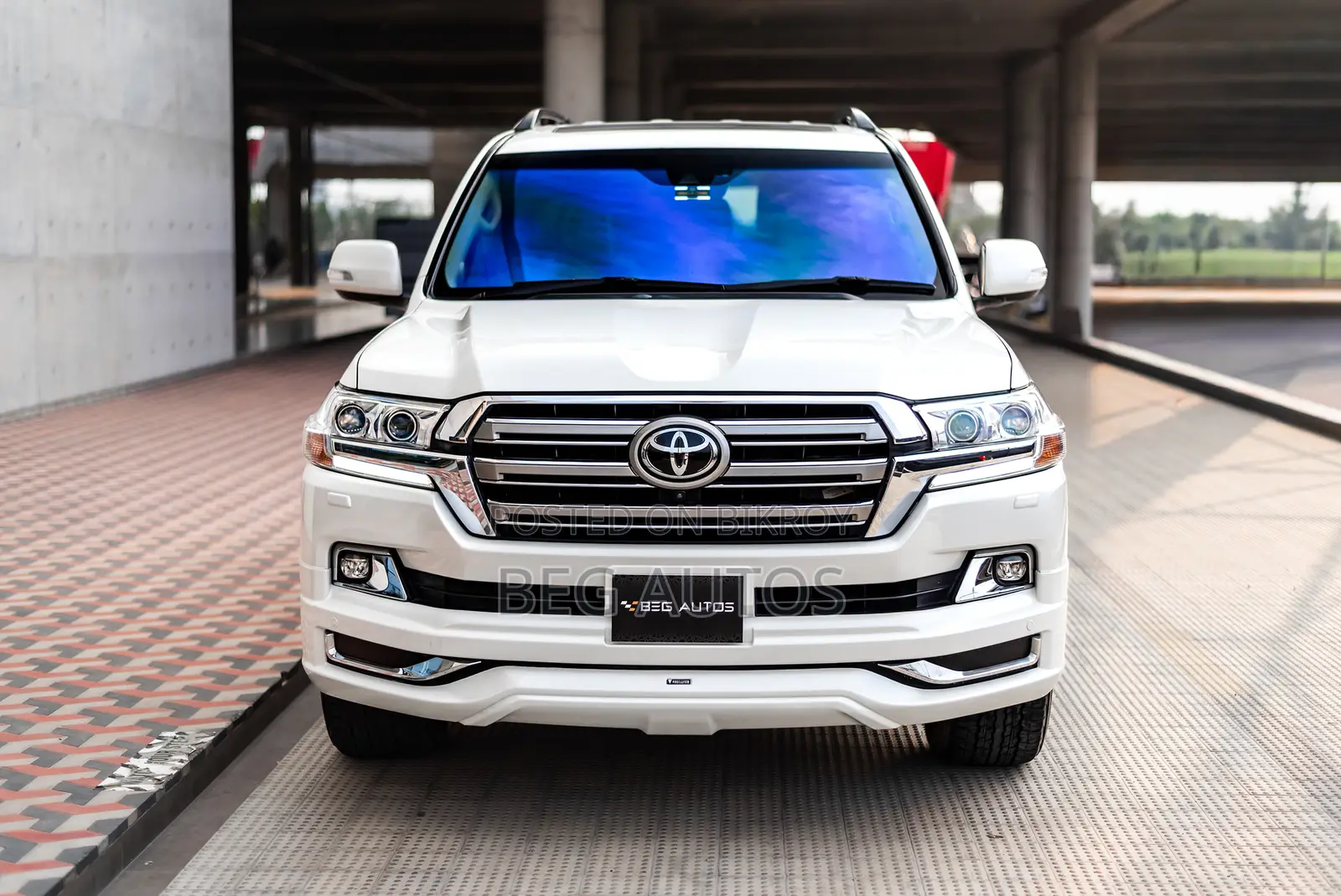 Toyota Land Cruiser 4.5 V8 TD 2016 Pearl