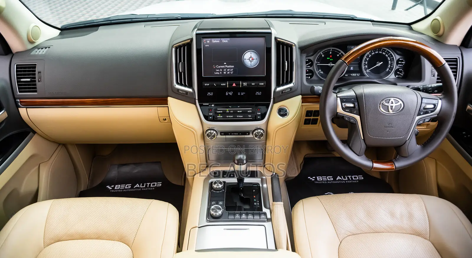 Toyota Land Cruiser 4.5 V8 TD 2016 Pearl