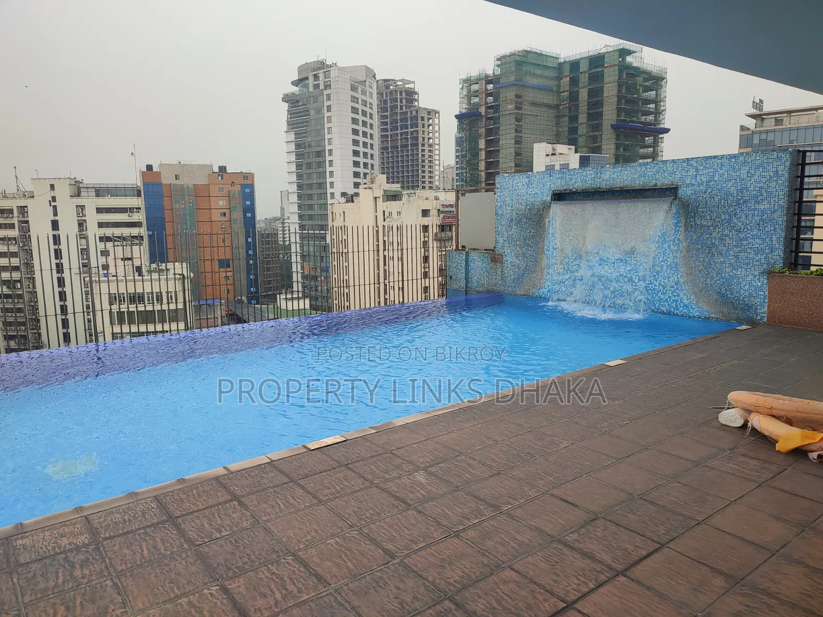 গুলশানে ভাড়ার জন্য ফার্নিশড ৩ বেডরুমের অ্যাপার্টমেন্ট