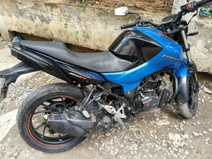 হিরো থ্রিলার ১৬০আর ২০২৩ ব্লু