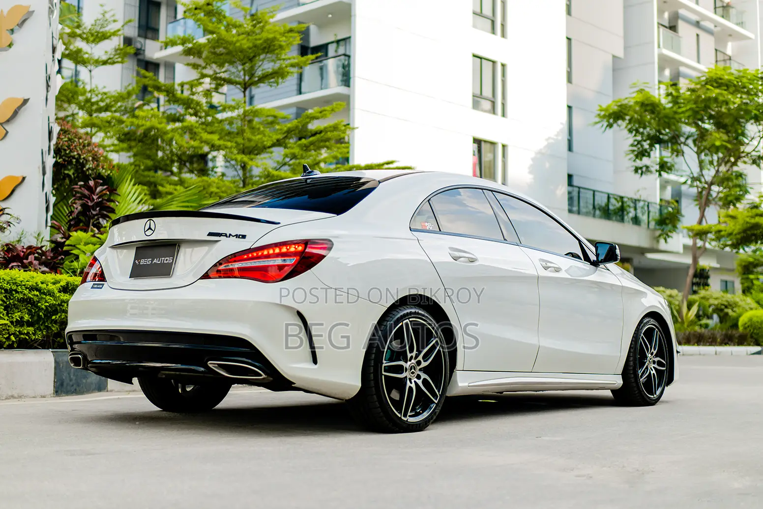 Mercedes-Benz CLA-Class CLA 180 Sedan 2018 White