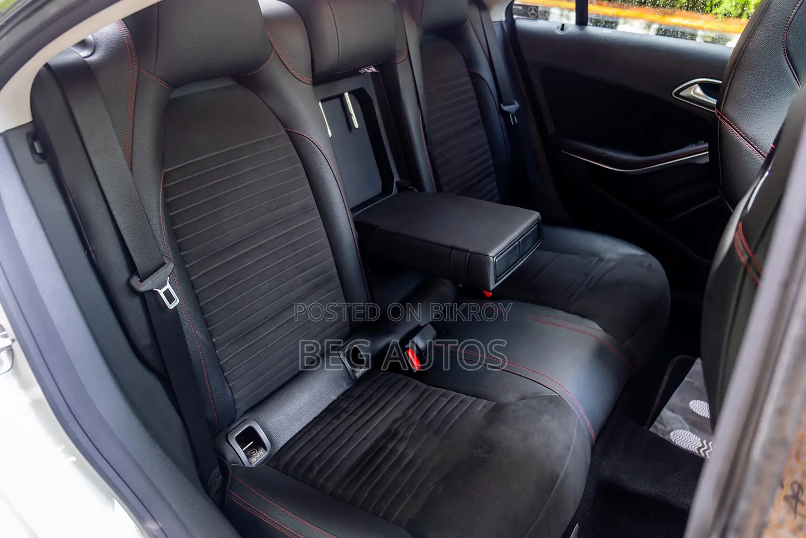 Mercedes-Benz CLA-Class CLA 180 Sedan 2018 White