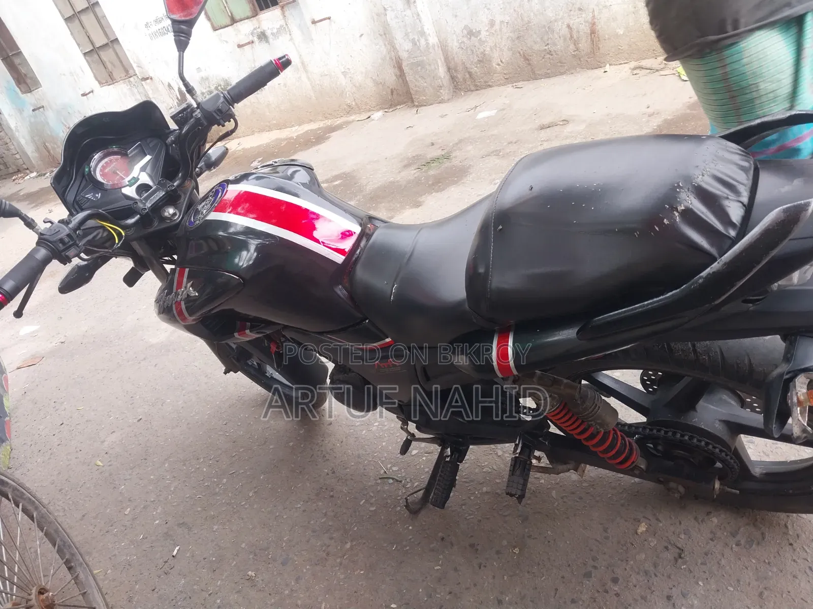 Hero Hunk 2016 Red