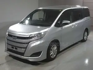 Toyota Noah 2021 Silver